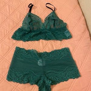 Lingerie Set NEVER WORN size small